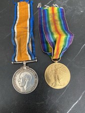 PAIR OF WW1 MEDALS