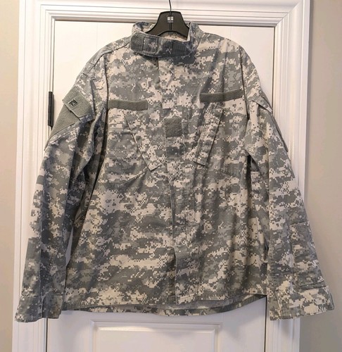 US Army ACU UCP Digital Camo Combat Coat Uniform Jacket Large Long