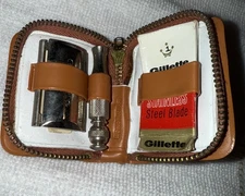 “Vintage” Compact Gillette Travel Razor (Never Used)