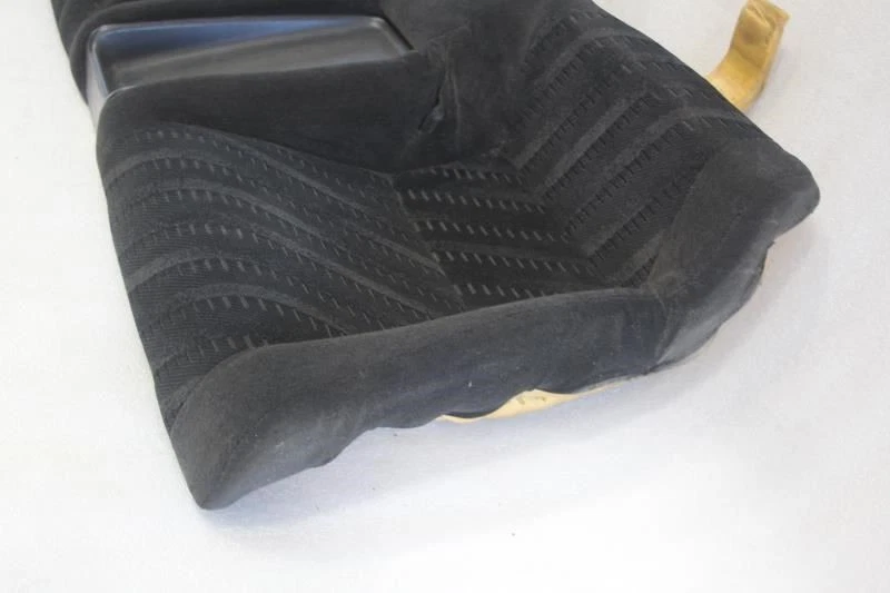 1997 1998 1999 2000 2001 HONDA PRELUDE REAR SEAT BOTTOM BENCH BLACK CLOTH Foto 2 de 4