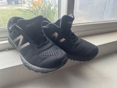New Balance Fresh Foam Arishi Black Running Shoes Sneakers Women Size 7.5