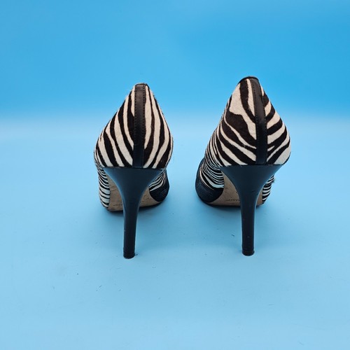 White House Black Market Monarch 10M Zebra print Leather Upper 3 in heels - Picture 6 of 10