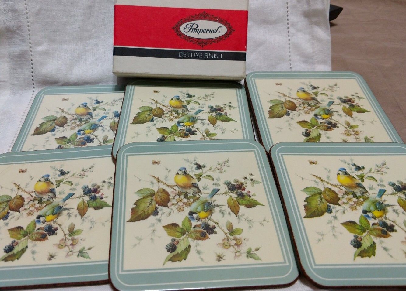 BIRDS AND BERRIES Pimpernel Set of 6 coasters in box Deluxe Finish