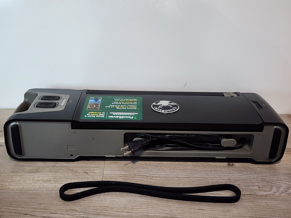 FOODSAVER GM710 GameSaver Big Game Food Preserve Vacuum Sealing System