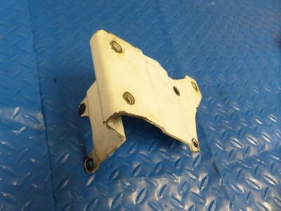 Volvo Penta D6 SEA WATER STRAINER BRACKET 21368510