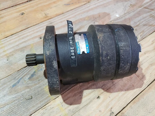 NOS Eaton Char-Lynn Hydraulic Motor 103-2100-010 4320011879491 2CF635 HEMTT