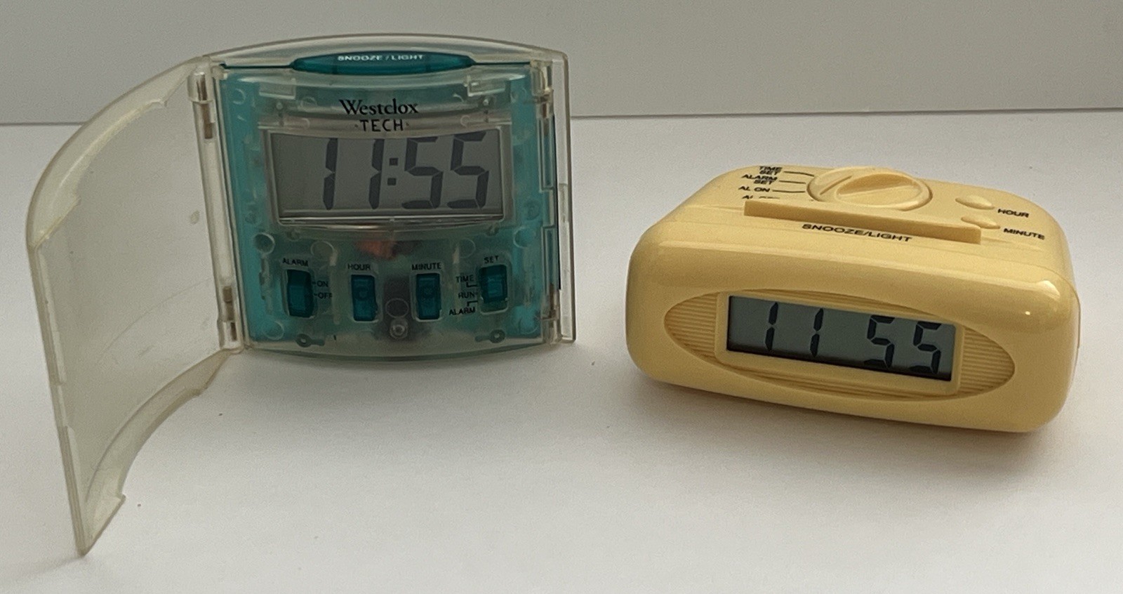 2 Vintage Mini Travel Alarm Clocks Digital Plastic Westclox 47302 Both Work READ