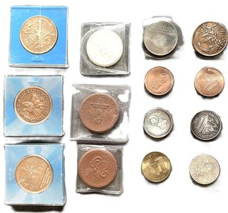 13 Medaillen aus Bautzen 3 davon alt und aus Porzellan und 1 Medaille a. Gera