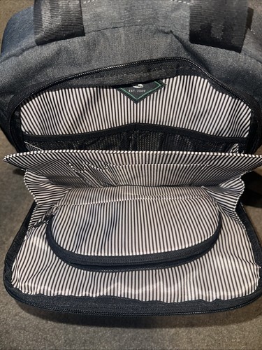 PKG Riverdale 11L Vertical Messenger Bag for 16" Macbook Laptop - Dark Grey/Tan - 第 3/4 張圖片