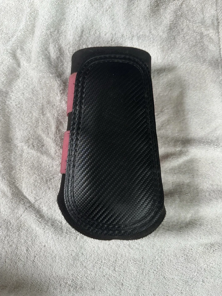 Nuevas botas deportivas para cepillar tendones Horse Woof Wear Club medianas/grandes - rosa y negro Foto 2 de 2