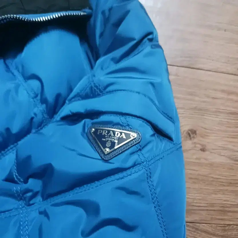 Prada Genuine Blue Quilted Hooded Lightweight Down Jacket 48 thumbnail 3