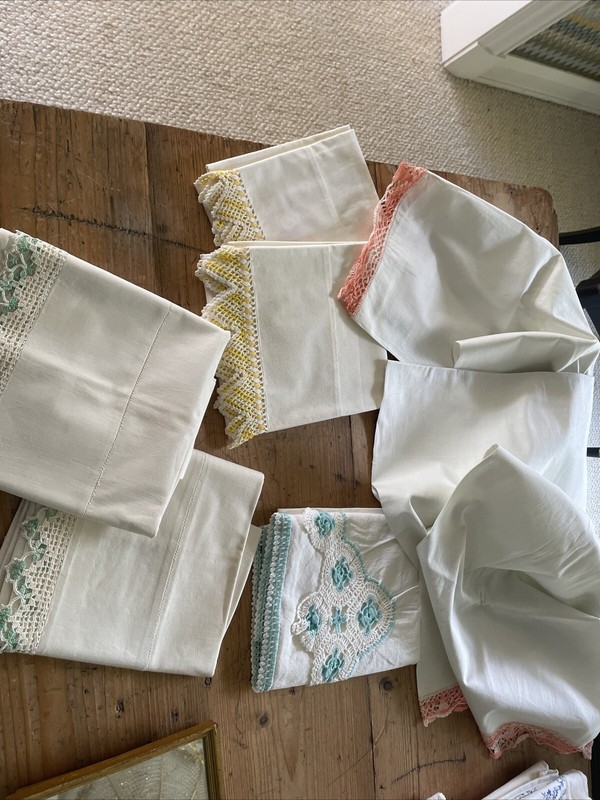 6 Crocheted Crochet Pillowcases vintage, 1 very long one 5 regular size