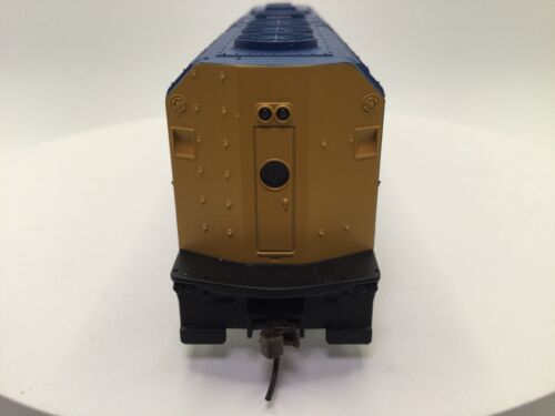 Walthers Trainline CSX #9993 EMD F40Ph Locomotive HO Scale Item 931-334 - Picture 4 of 12