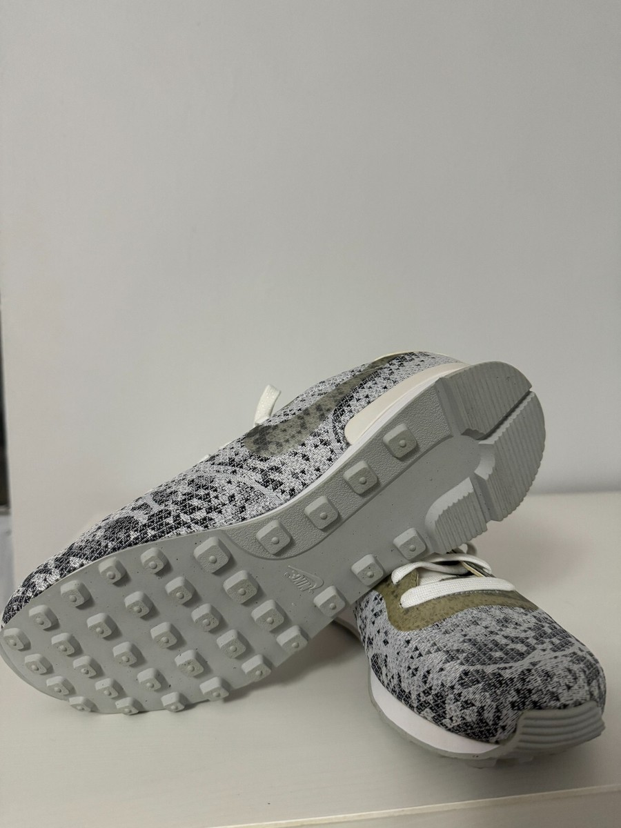 Nike Internationalist JCRD QS 11 Mens  White/Metallic Platinum 839233-100  Shoes $_57.JPG?set_id=880000500F main image 2