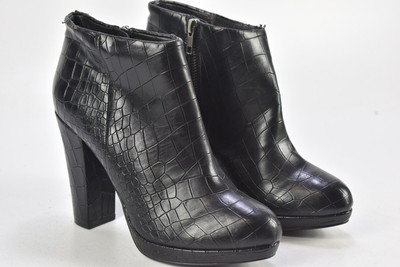 Buffalo  Damen Stiefelette Boots  EUR 38 Nr. 23-P 3283
