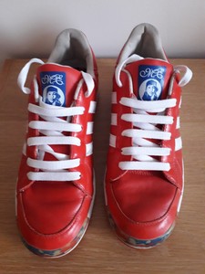 red adidas trainers ladies