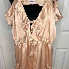 SZ MED-Selfie Leslie Ruffled Romper-champagne color