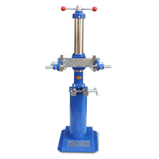 Automobile shock absorber spring disassembler, shock absorber spring disassemble