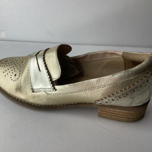 Clarks Cushion Gold Leather Loafer Shoes Low Heel Size UK3.5 EU36.5 - Afbeelding 1 van 13