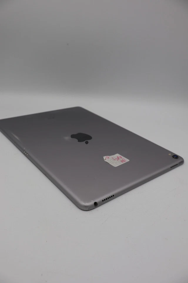 Apple iPad Pro A1673 Wi-Fi Space Grau 128GB Gebraucht / Händler / #2-4480 - Bild 4 von 4