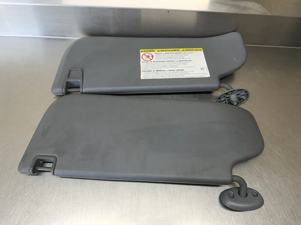 2011-2016 FORD F-250, F-350 Sun Visors- Driver & Passenger Side, AU5A-00014-BA Foto 2 de 4
