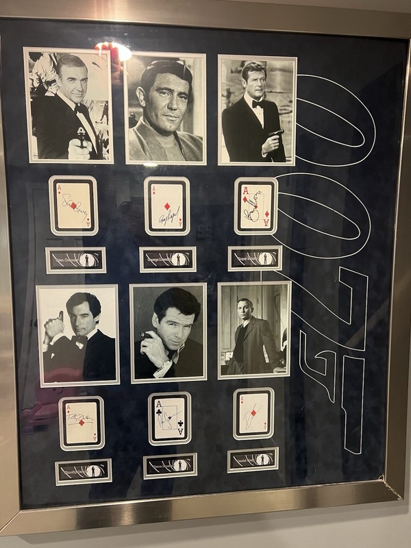 James Bond 007 All 6 Signed Poker Card Actors