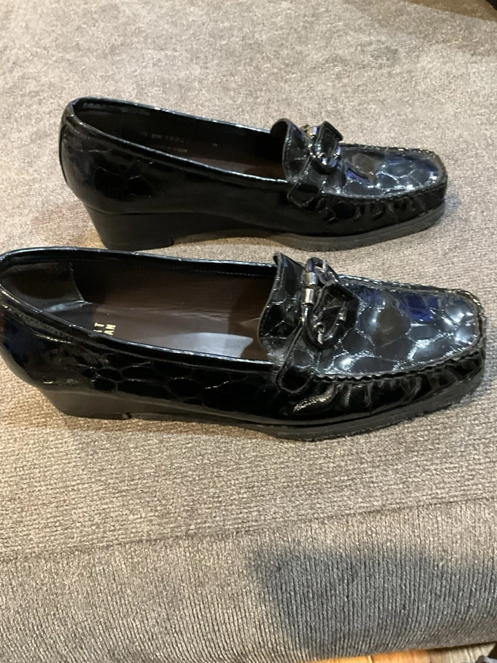 Stuart Weitzman 女鞋 9 码黑色漆皮褶饰楔形鞋 — 第 4/4 张图片