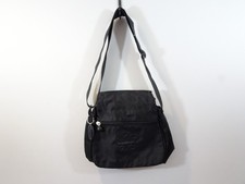 Borsa a tracolla Mandarina Duck MD20 grigia nera pieghevole chiusura con gancio e passante