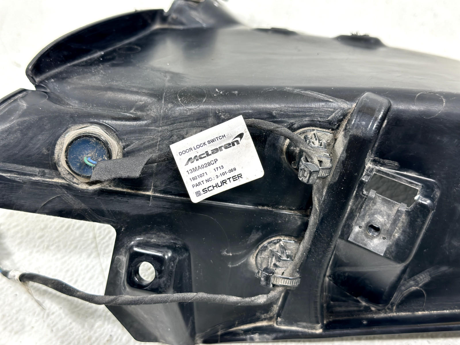 2016-2021 MCLAREN 570S REAR RIGHT DOOR QUARTER PANEL BACKING PANEL 13AA328CP OEM