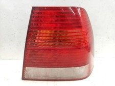 VW BORA Rücklicht hinten rechts 1J5945257 2.32 Petrol 2000 30418320