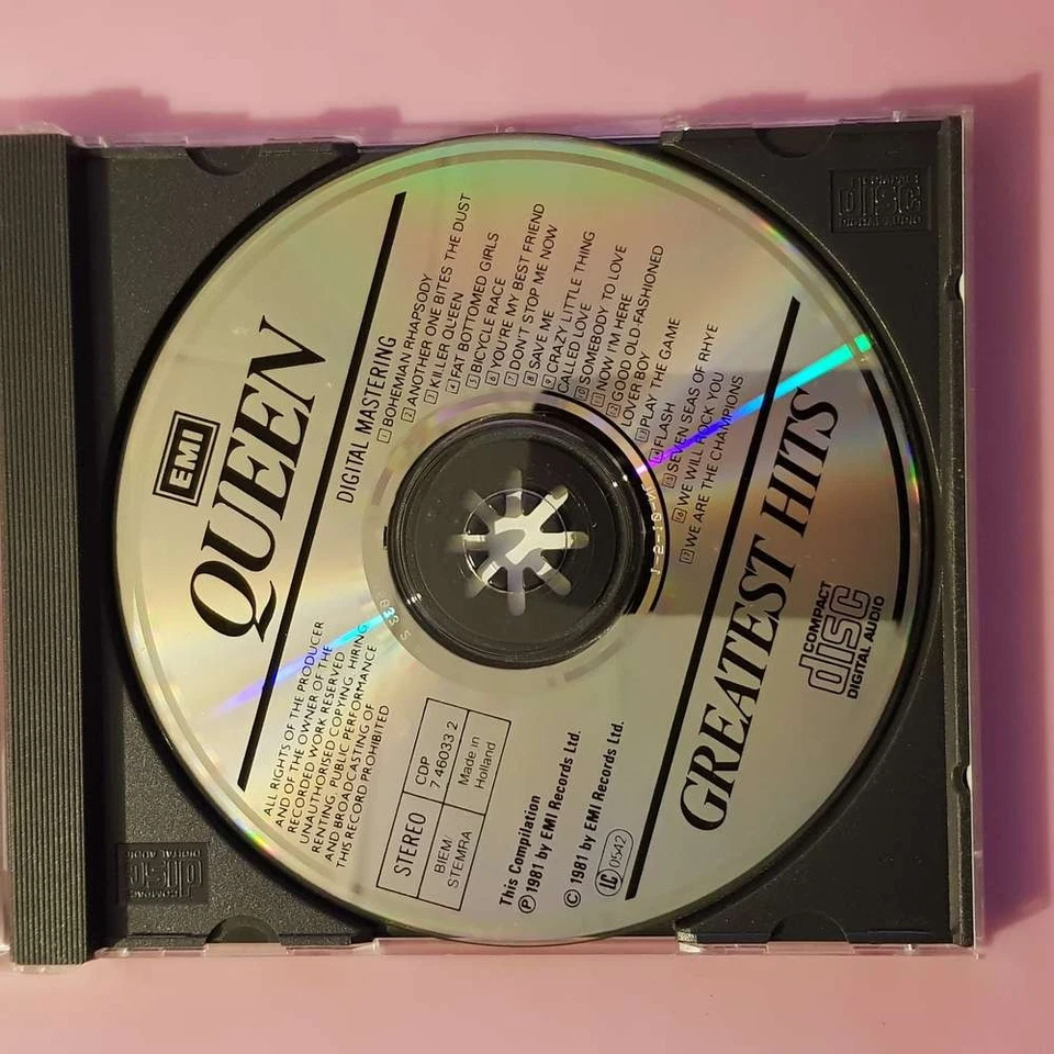 QUEEN Greatest Hits NL VG+/EX (CD) - Bild 3 von 4