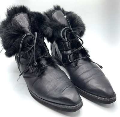 Stuart Weitzman Black Leather Faux Fur Lace Up Ankle Booties Made in Spain 10AA