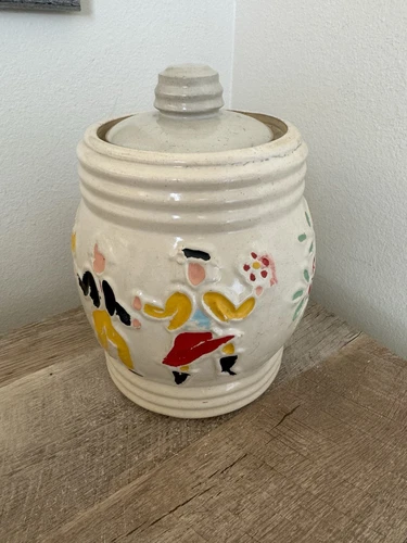Vintage Red Wing Peasants Dancing Flowers Cookie Jar Canister Pottery Cream