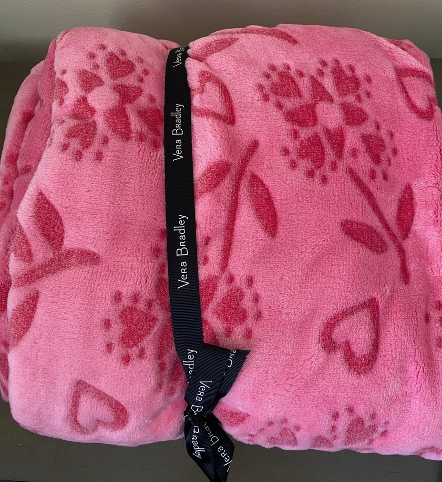 Vera Bradley Throw Blanket 80" x 50" - Pink Sweethearts and Flowers - NWT - Image 2 of 2