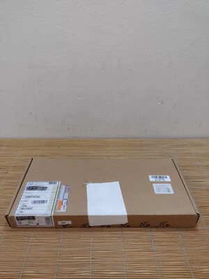 New Cisco C4948E-BKT-KIT C49xxE front and rear mount brackets Neu Sealed