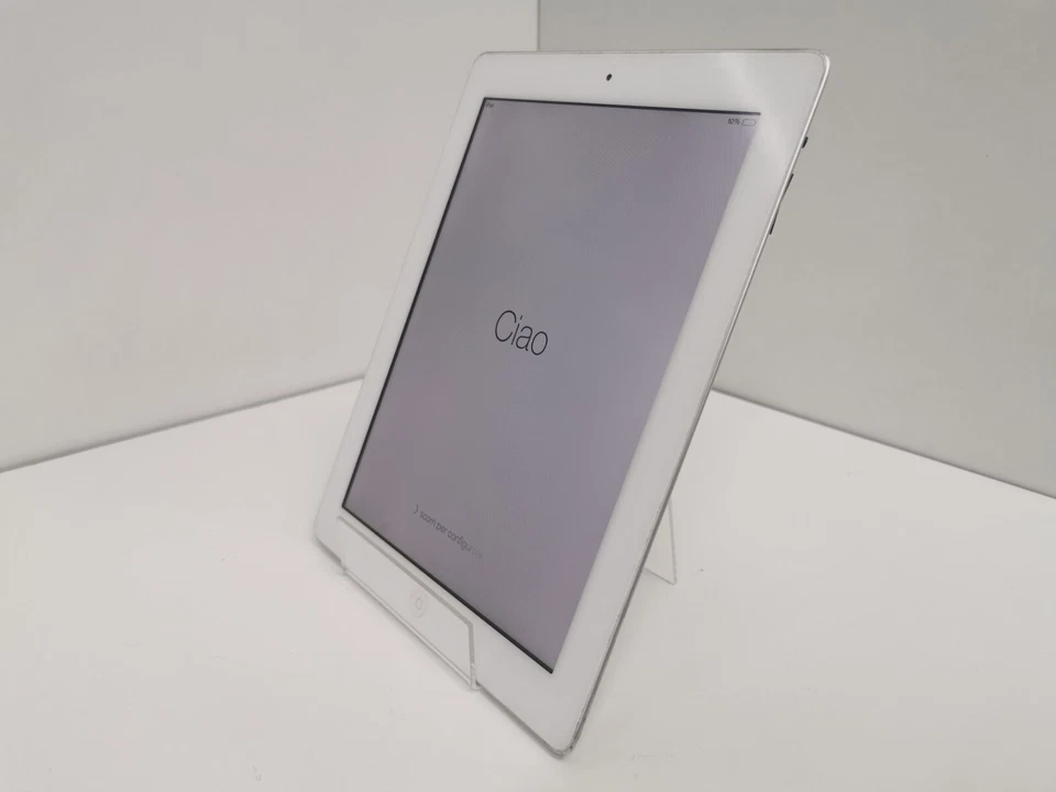 Apple iPad 2nd Gen (A1395) - Silver / 9.7" / 16GB / iOS 9 / WiFi - Image 2 of 4