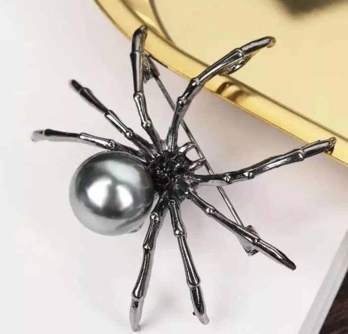 Spider pins brooches sale