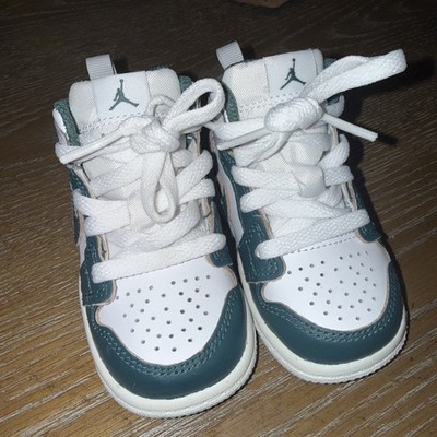 Nike Air Jordan 1 Mid SE White/Oxidized Green/Snail Size 4C   FQ8086 NIB