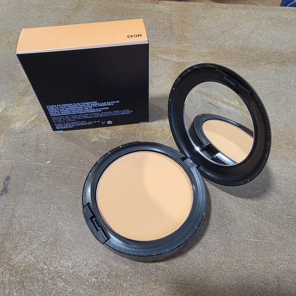 MAC Studio Fix Powder Plus Foundation - NC43 -  O.52 Oz / 15 g NEW & AUTHENTIC.  - Image 3 of 3