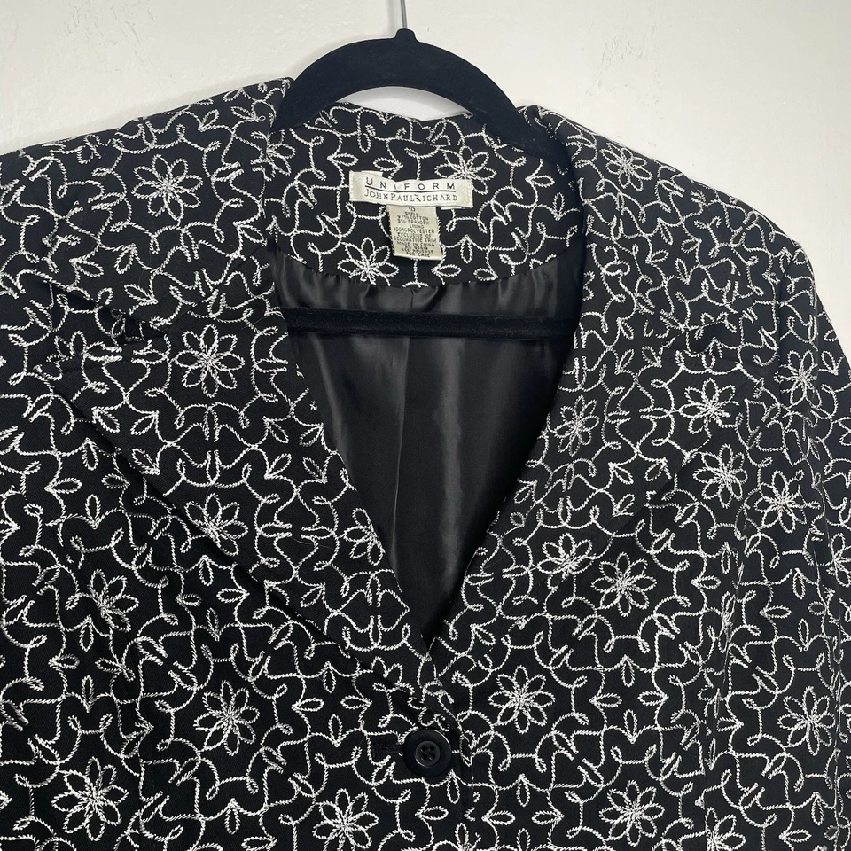 Uniform by John Paul Richard Cotton/Poly Embroidered Whimsey Goth Blazer SZ 10 - Image 4 of 4