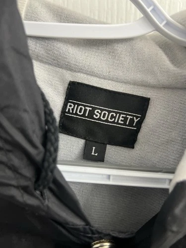 Riot Society Black Panda Kanji Graphic Hooded Coach Jacket Windbreaker Mens L image 4