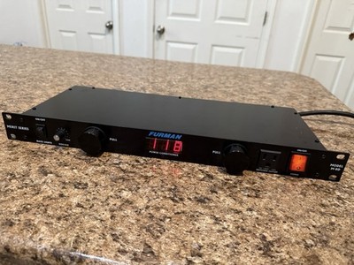 Furman Power Conditioner Merit Series Model M-8D Tested Working