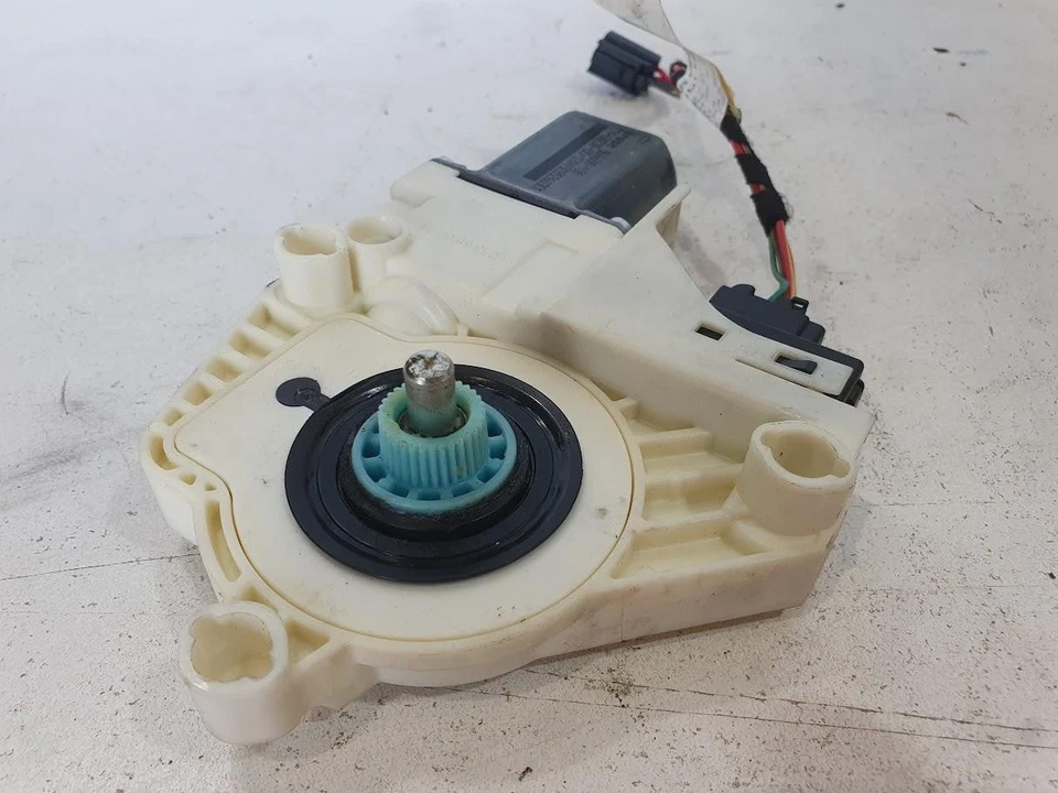 SKODA SUPERB LEFT REAR WND/ MOTOR ONLY 8K0959811,  3T, 03/09-12/15 - Image 4 of 4