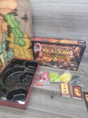 Risk Lord of the Rings The Middle-Earth Conquest Board Game incomplete. 