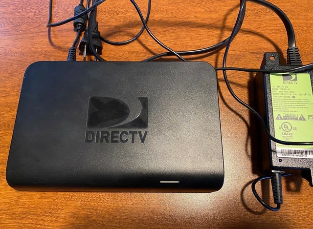 DIRECTV Genie Go Mdr2r001 With AC Adapter Cable Satellite