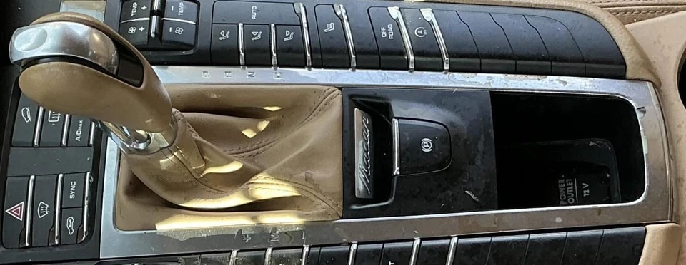 Transmission Shift Assembly Fits 2015 PORSCHE MACAN  804028 - Image 2 of 4