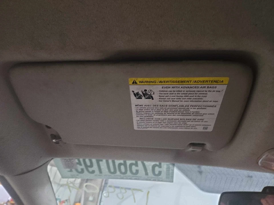 Used Left Sun Visor fits: 2015 Ford Fiesta w/mirror w/o sunroof Left Grade A Foto 2 de 4