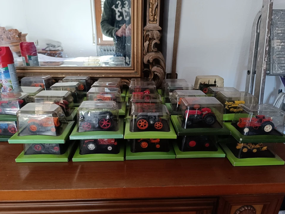 TRATTORI HACHETTE IN SCALA 1/45 MAI aperti - Immagine 3 di 4