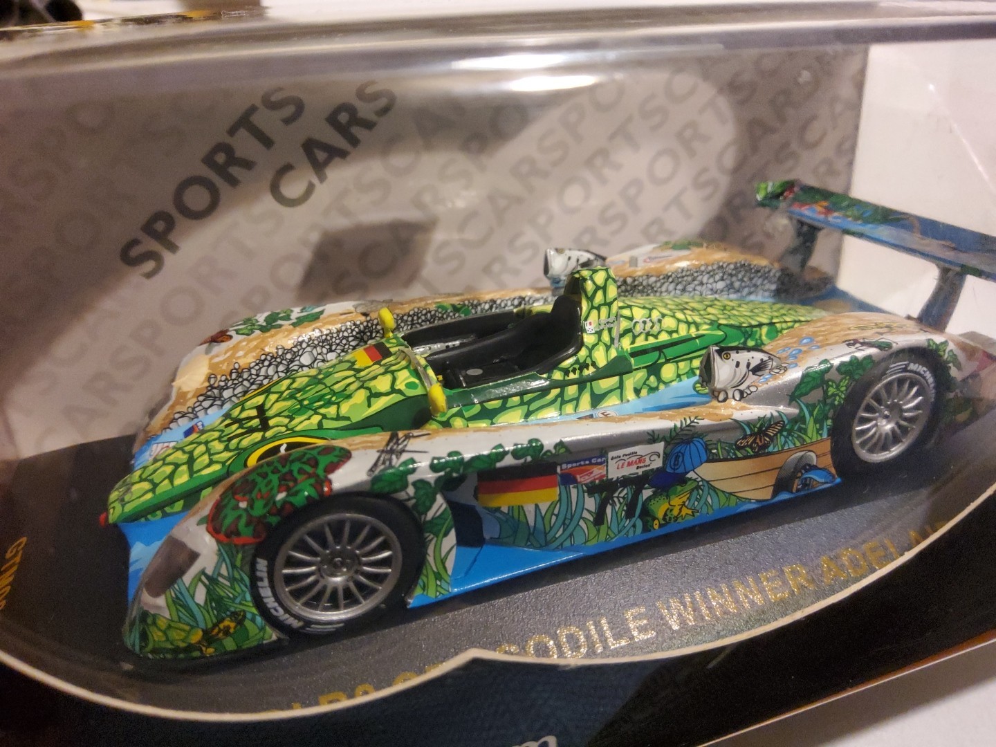 1/43 IXO AUDI R8 ' CROCODILE ' 2000 ADELAIDE WINNER McNISH/CAPELLO #77. GTM001