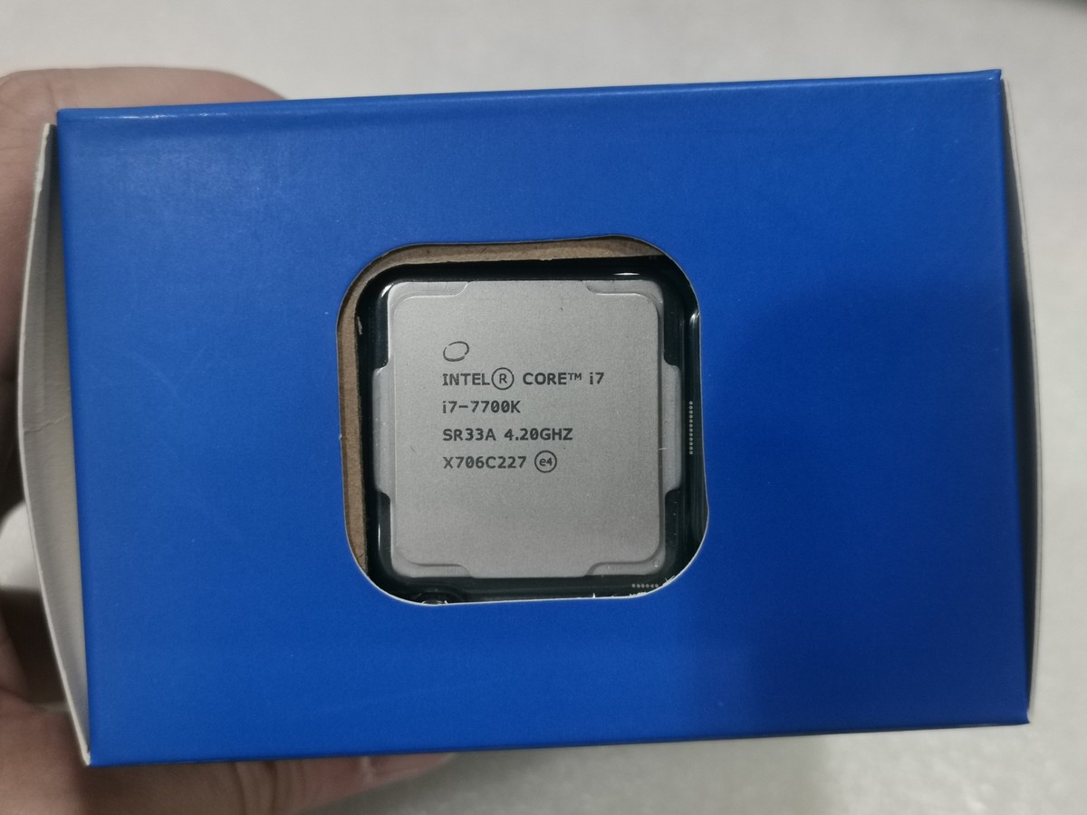 NEW*Intel Core i7-7700K 4.2 GHz 4 Cores Desktop CPU Processor